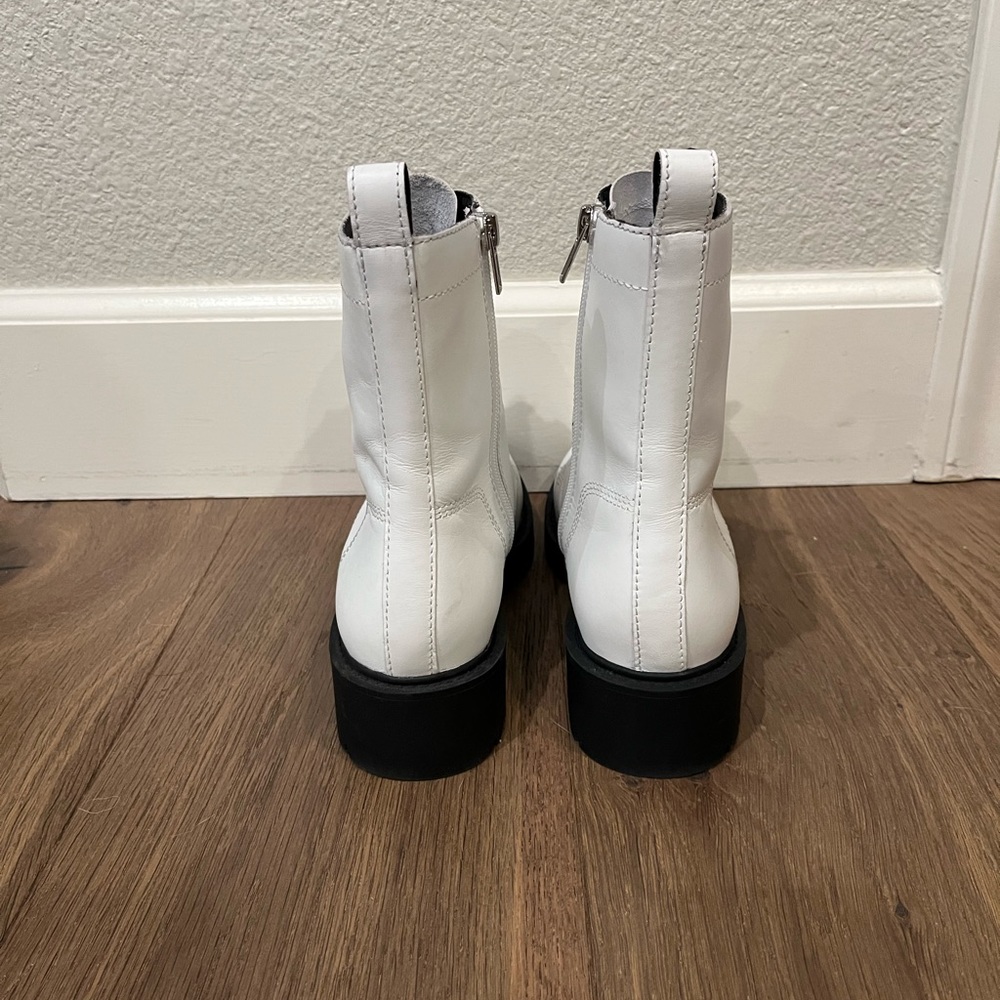 Steve Madden boots - Picture 3 of 3